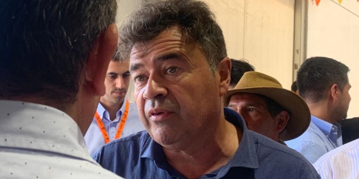 Incendios forestales: Ministro de Agricultura llama a denunciar a “psicópatas del medioambiente” al fono 130