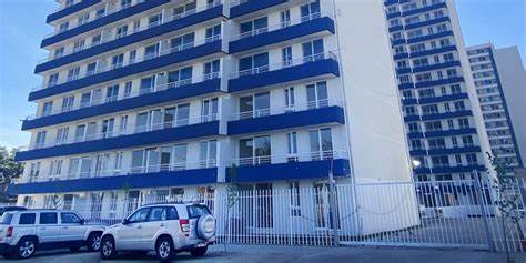 Desde un piso 14: Niña de 3 años cae y aplasta a otra menor en Quinta Normal