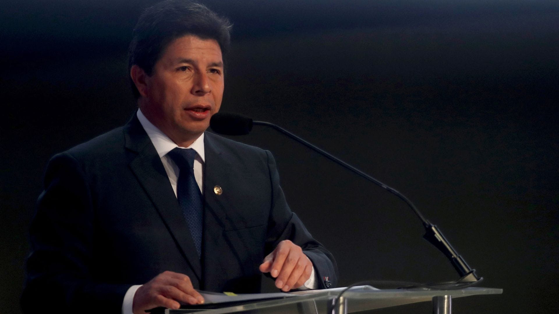 Ratifican prisión preventiva de 18 meses para expresidente Pedro Castillo