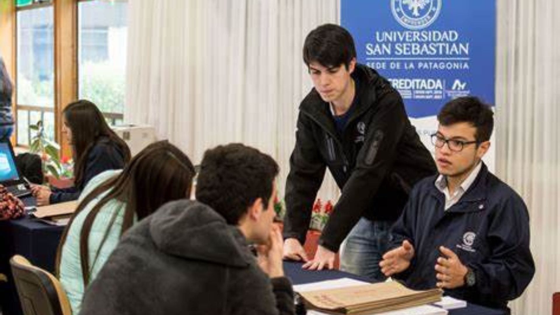 Conoce todos los beneficios y becas para ingresar a la Educación Superior universitaria y técnica profesional