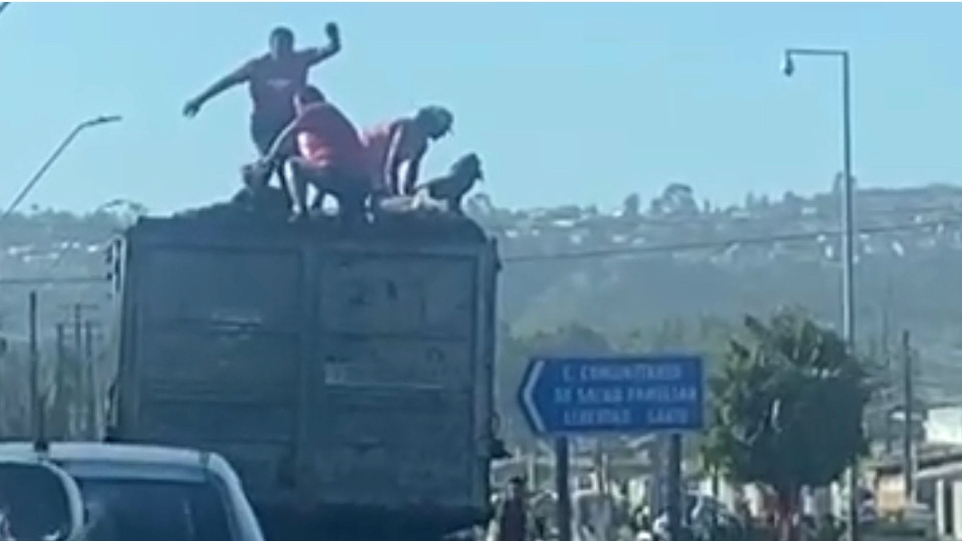 Los “Gatos” de Talcahuano: Municipalidad pide a empresas mejorar la seguridad de los camiones