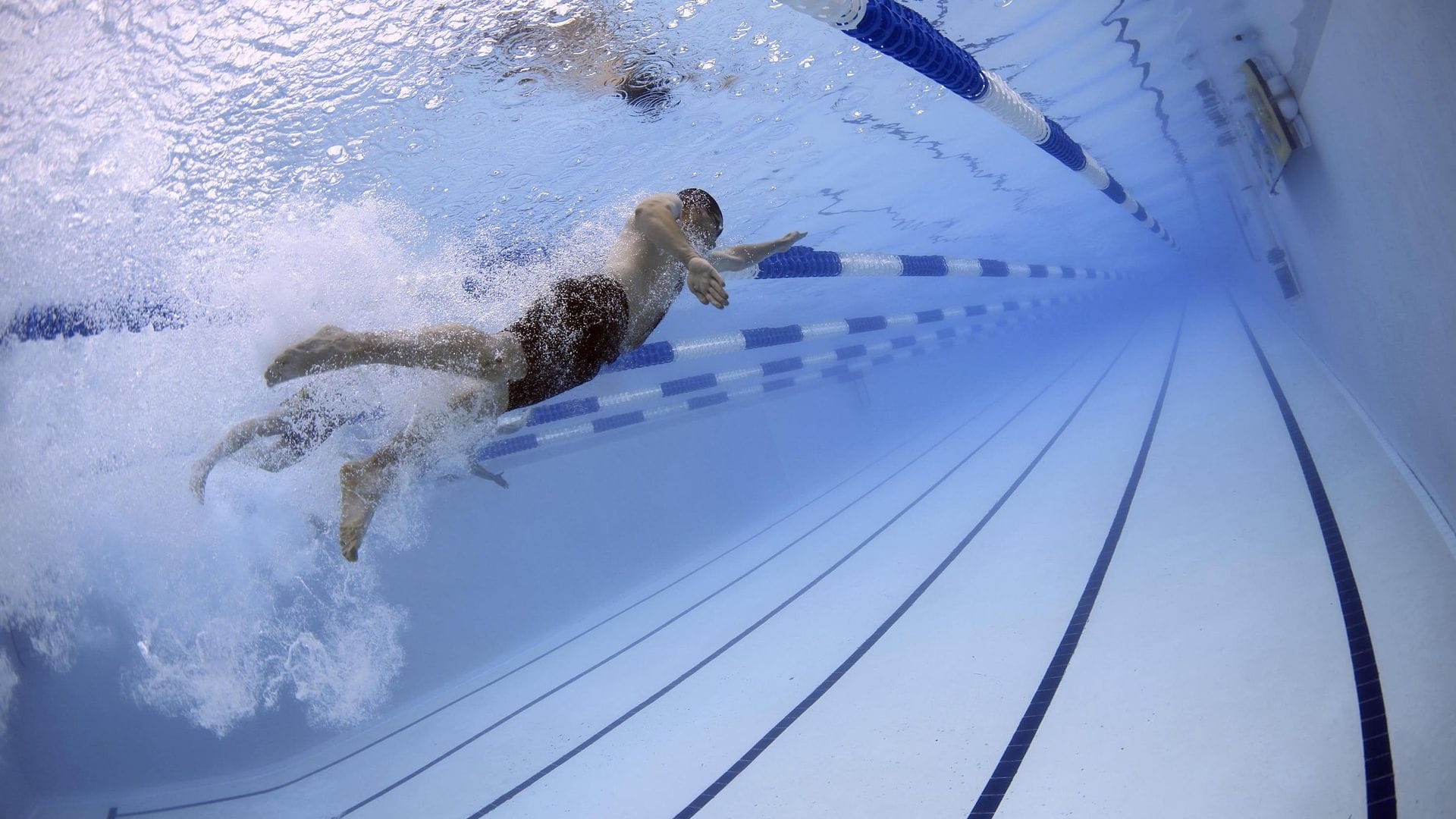 A partir de 2024: Hombres podrán competir en natación artística de los Juegos Olímpicos
