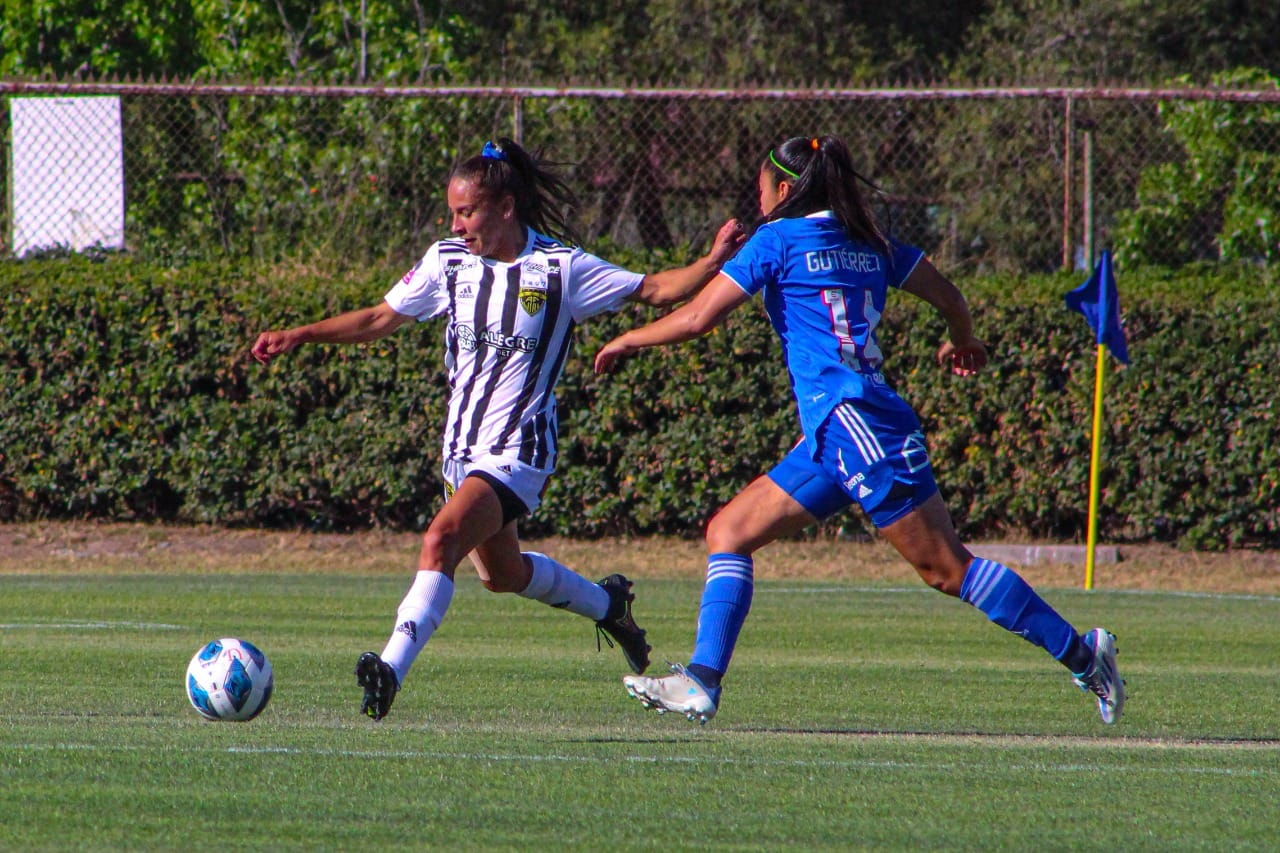 El sueño de Fernández Vial se esfumó ante la U en el Fútbol Femenino