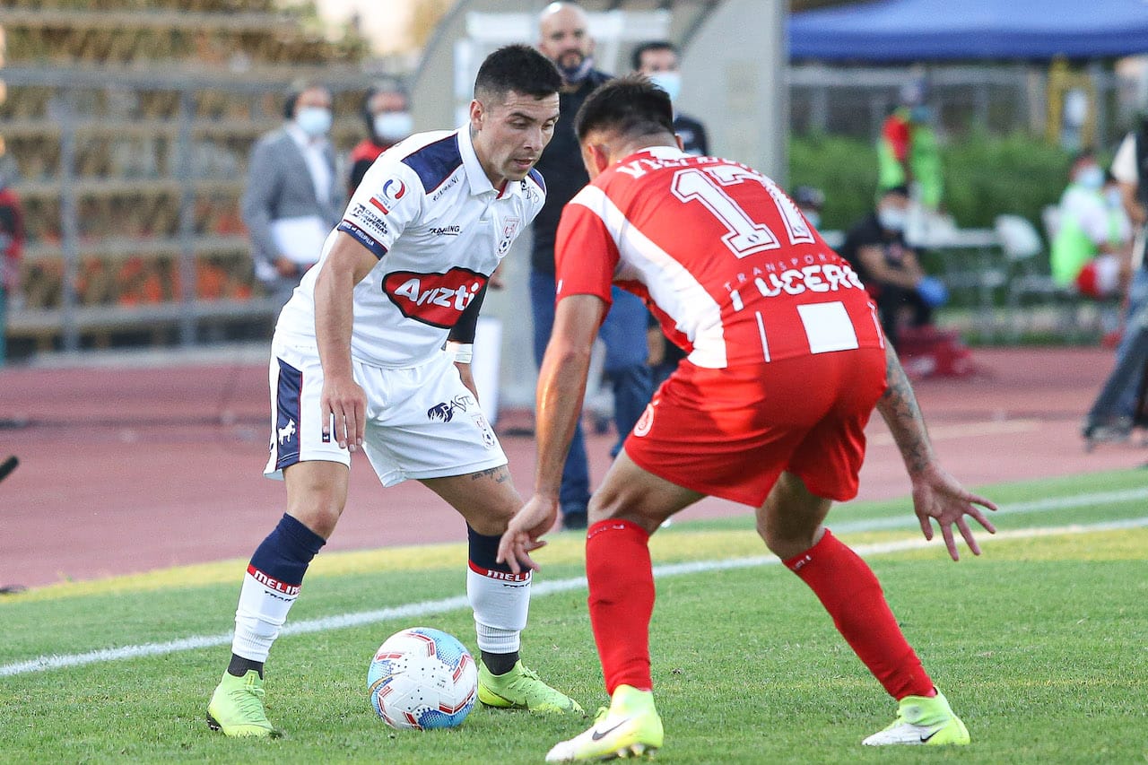 El “Rayo” que llega a iluminar la ruta de Fernández Vial en la Segunda División