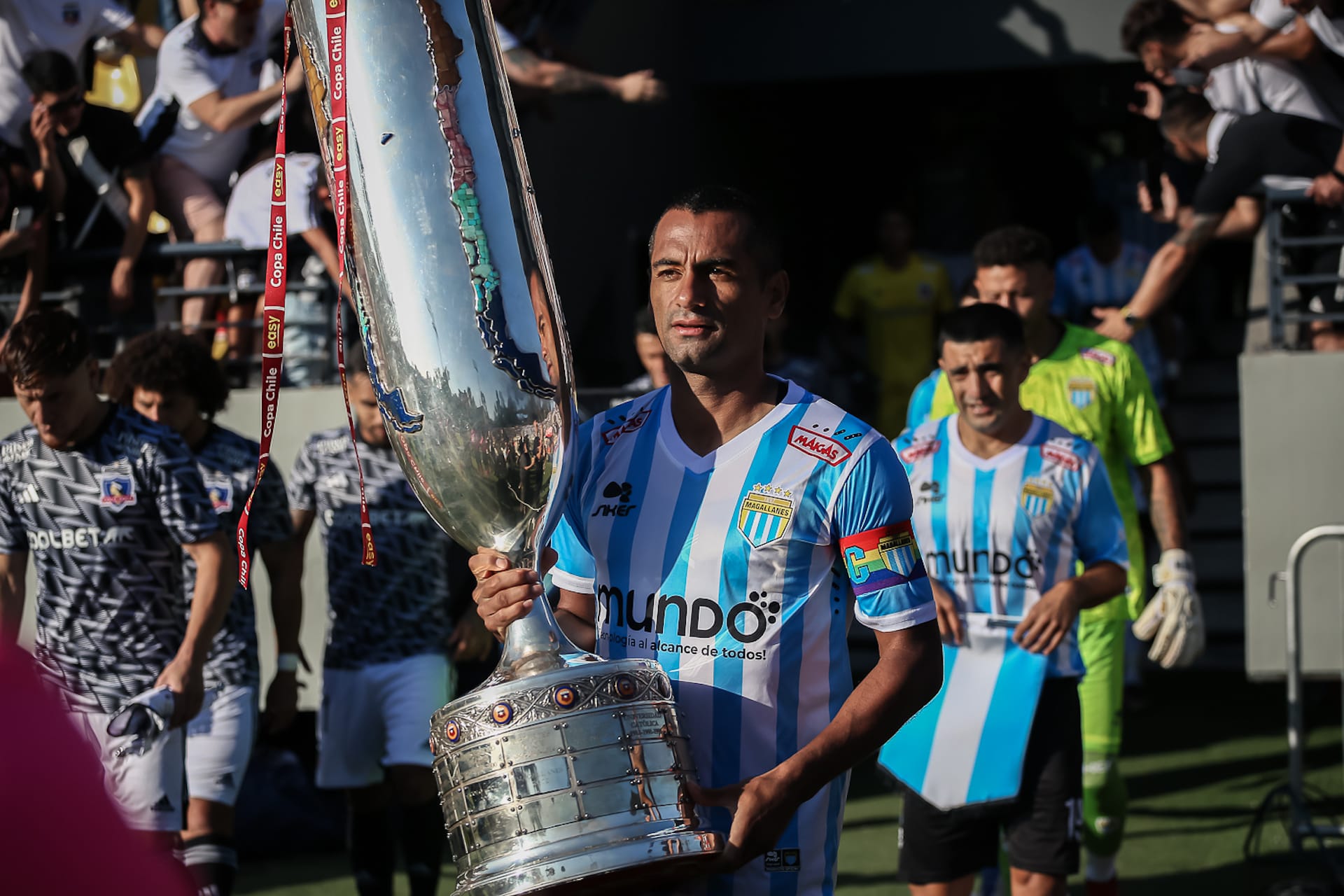 César Cortés infla el pecho tras sumar otro título más con Magallanes en el fútbol chileno