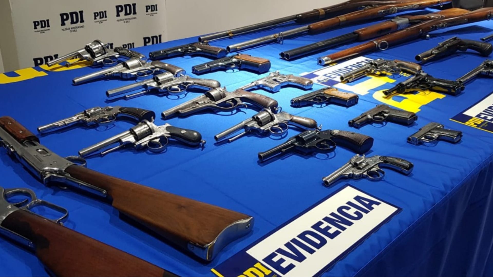 No estaban regularizadas: PDI recuperó 30 armas de fuego en Concepción