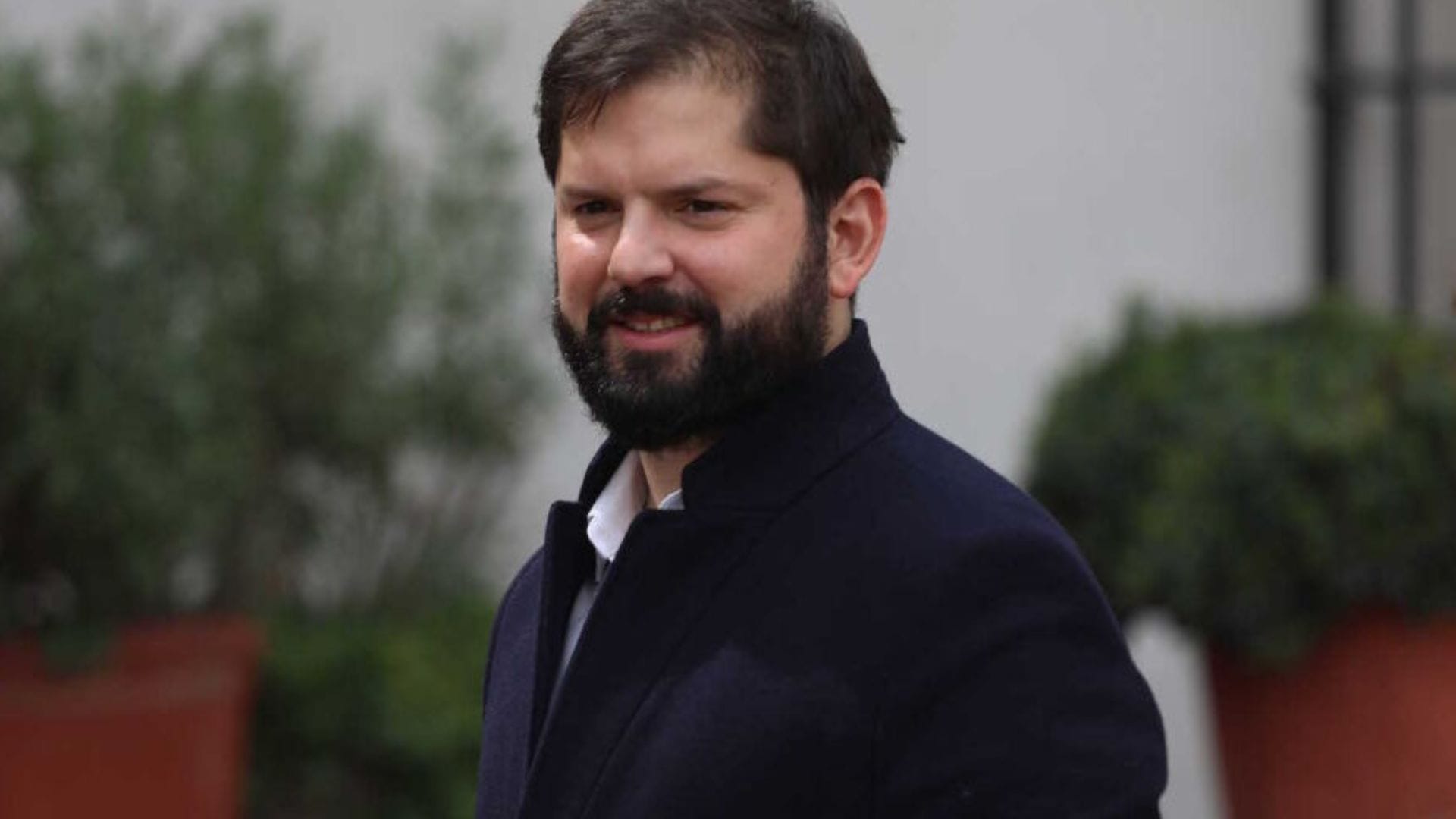 Encuesta Cadem: Al finalizar su primer año la desaprobación al Presidente Boric llegó al 61%