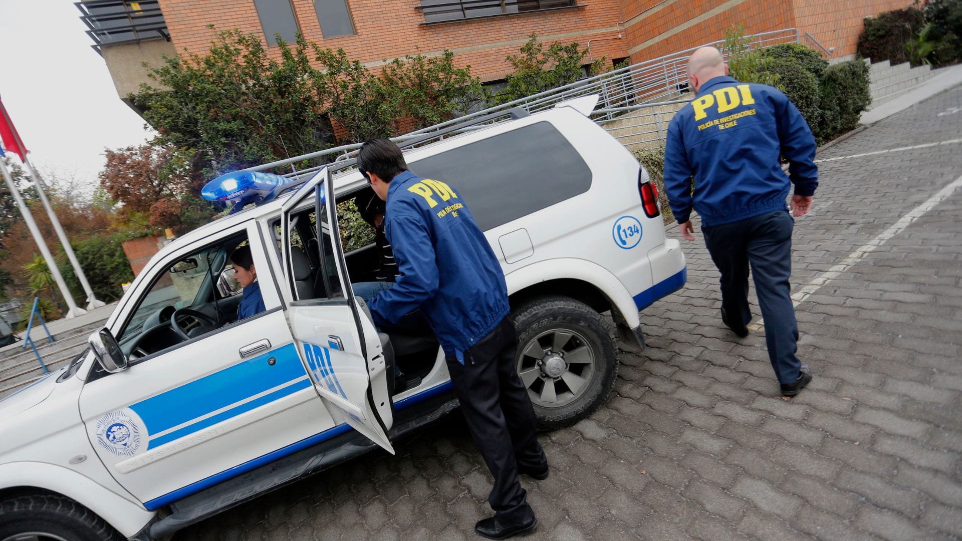 Hualpén: Detienen a sujeto por almacenamiento de material pornográfico infantil