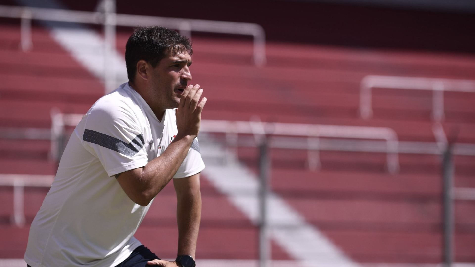 Periodista argentino arremete en contra del ex ayudante de Quinteros y repasa a los albos: “La liga de periodistas es más que Colo Colo”