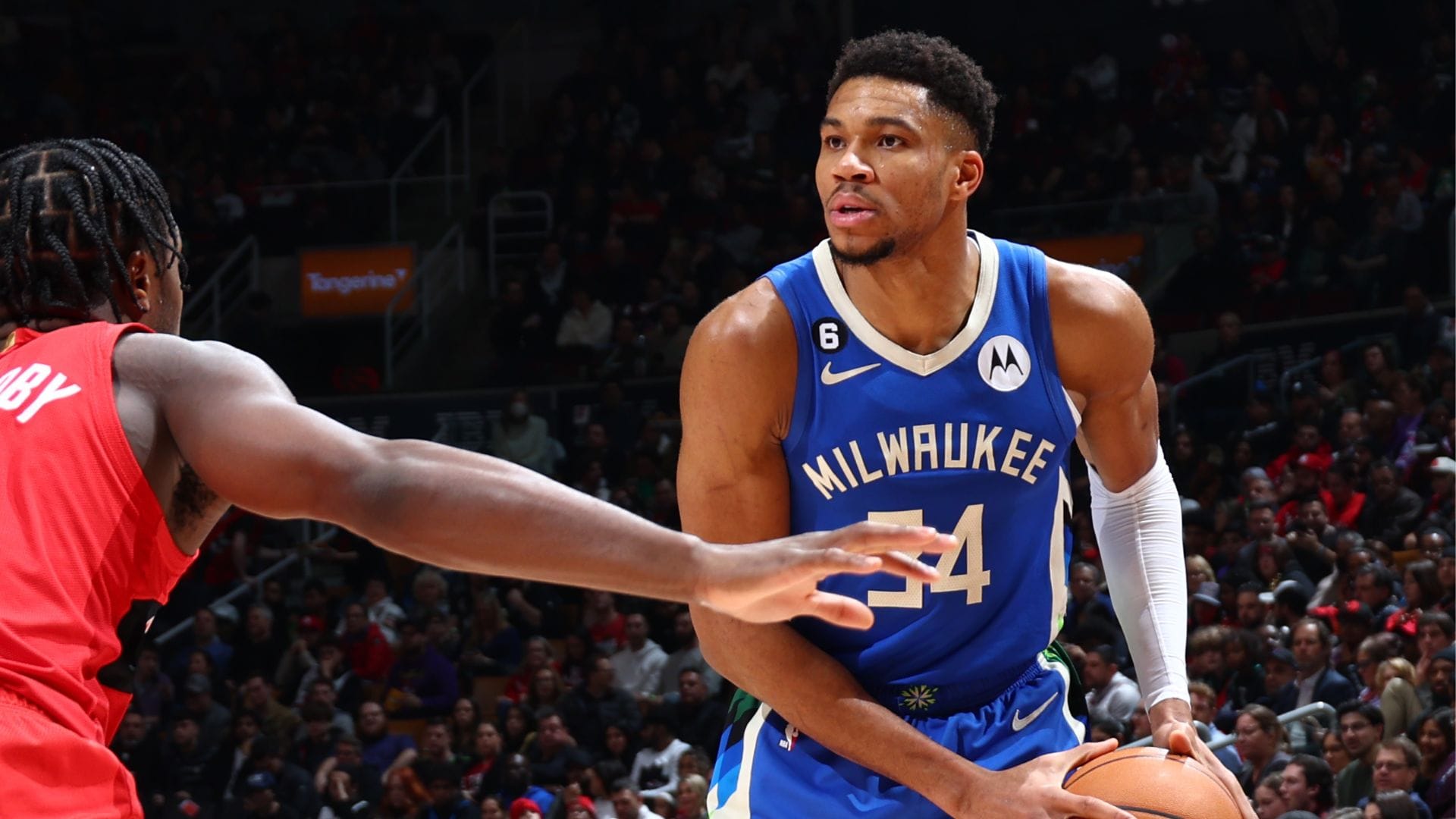 Giannis Antetokounmpo sigue rompiendo récords en la NBA