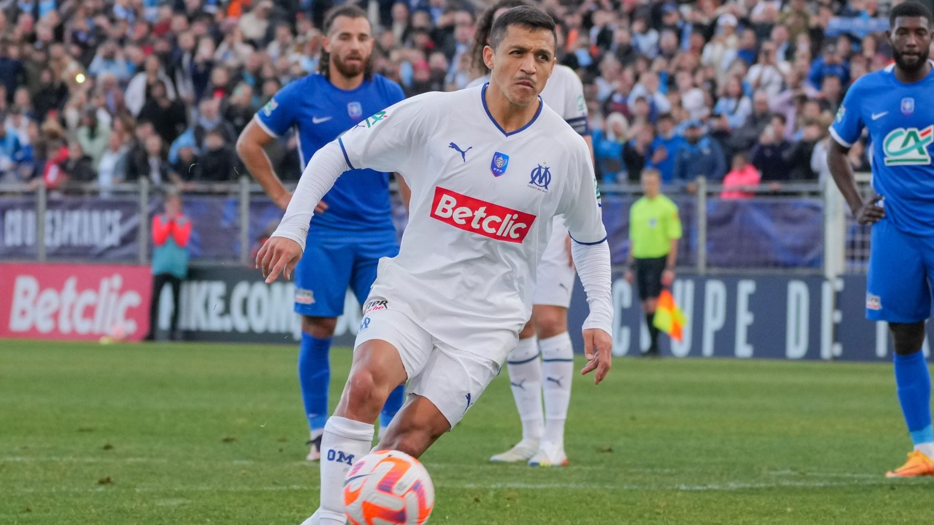 Ex compañeros de Alexis Sánchez lo extrañan en el Inter
