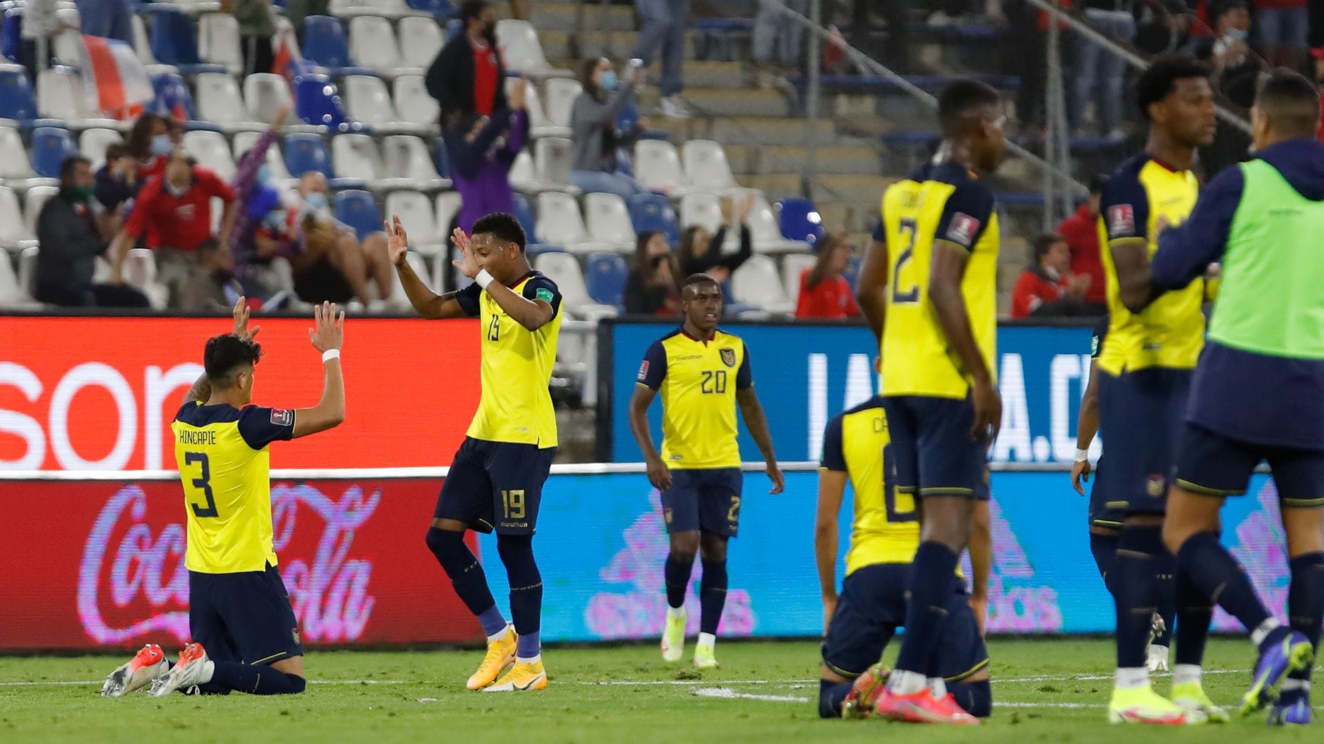 FIFA ratificó castigo a Ecuador tras cánticos contra Chile