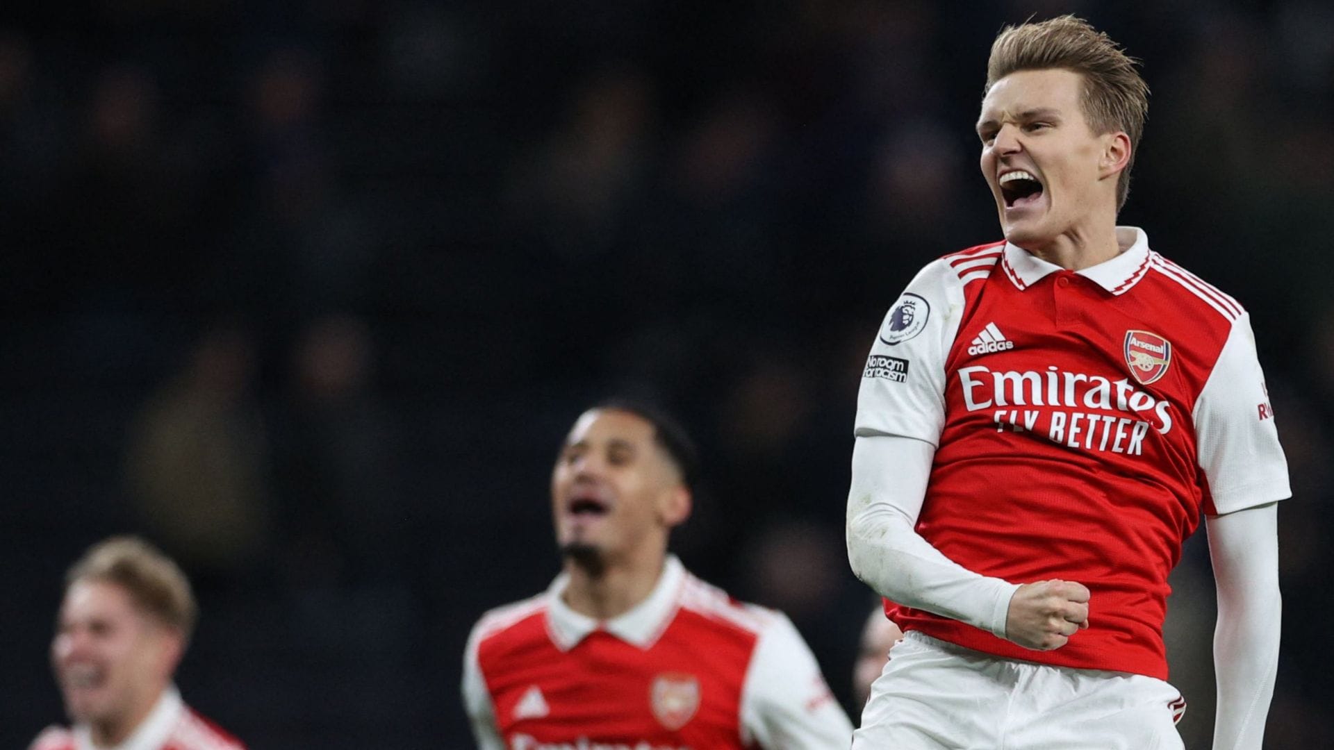 El Arsenal se queda con el clásico de Londres y aumenta distancia en el liderato de la Premier League