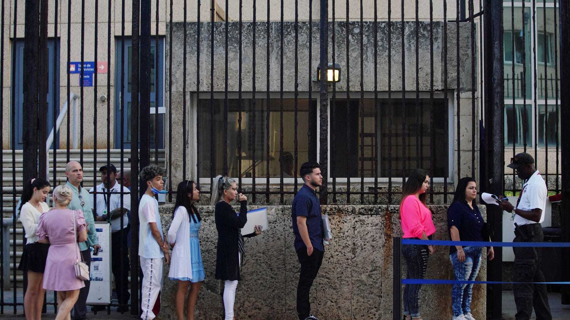 Embajada EEUU en Cuba reanuda procesamiento de visas para inmigrantes por primera vez desde 2017