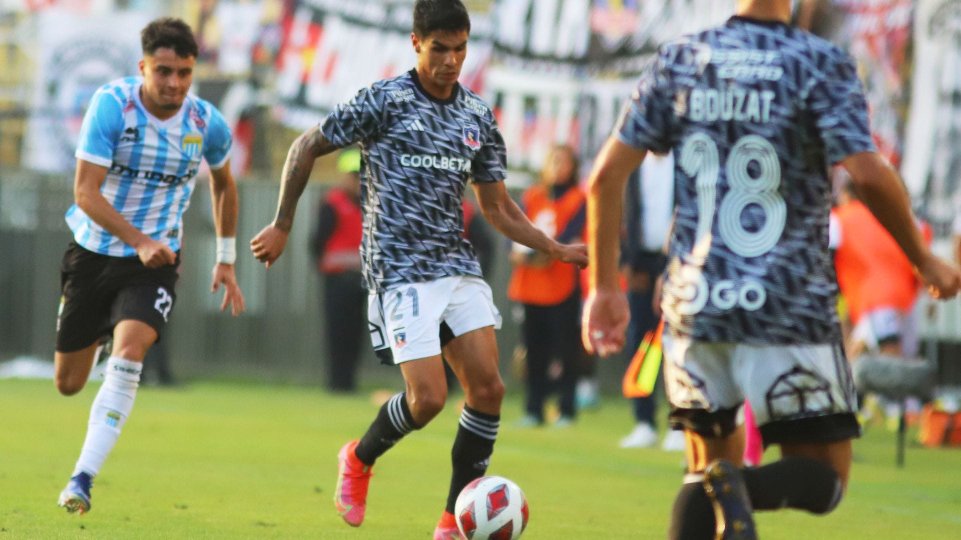 Colo Colo presentó los citados para su debut con una sorpresa