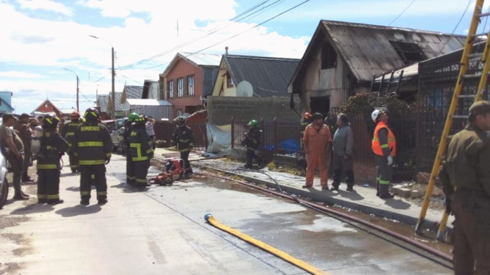 Dos niños y dos mujeres adultas mueren en incendio de vivienda en Punta Arenas