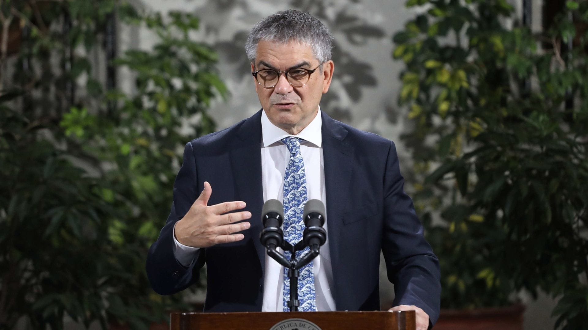 Ministro Marcel por crisis de las Isapres: “No se puede obligar a las personas a cambiarse de sistema de salud”