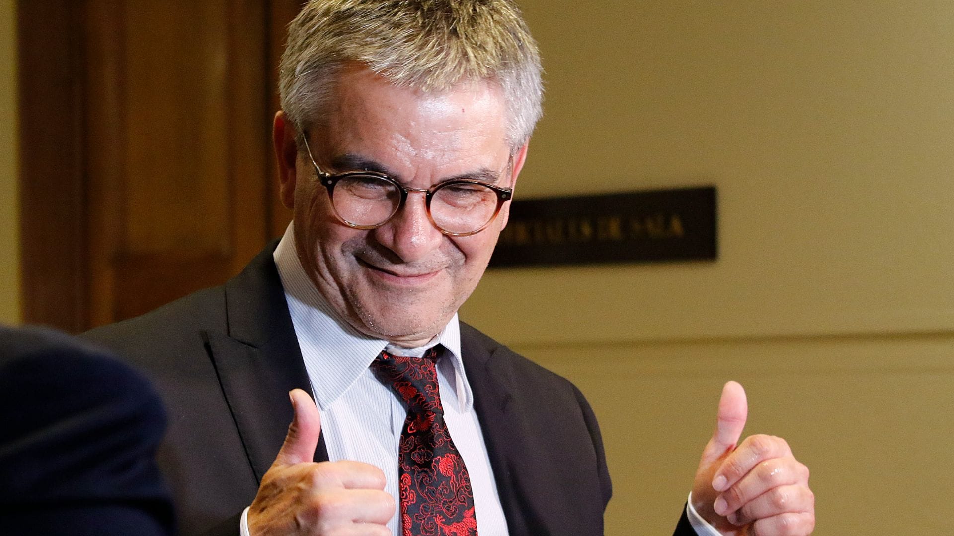 Gobierno logra superávit fiscal por primera vez desde 2012 gracias a menor gasto público y mayor tributación