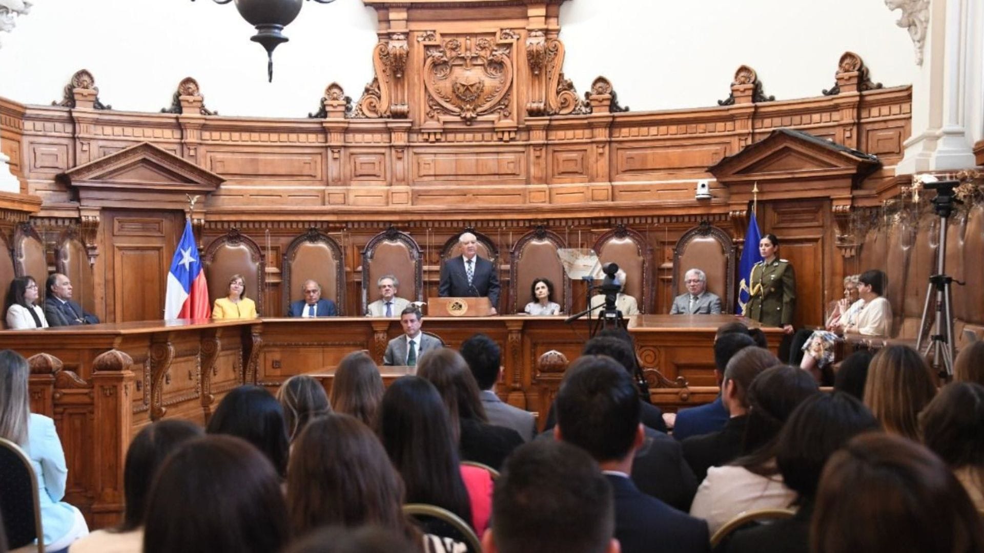 Corte Suprema le recuerda al Presidente Boric la Constitución y la independencia del Poder Judicial