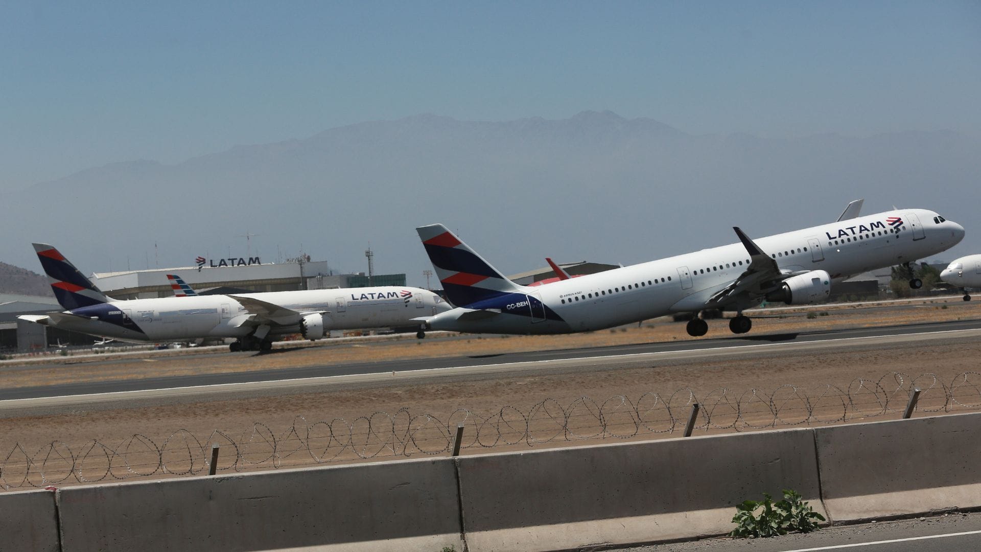 UCSC se suma al programa “Vuelo Limpio” para realizar pruebas de biocombustibles