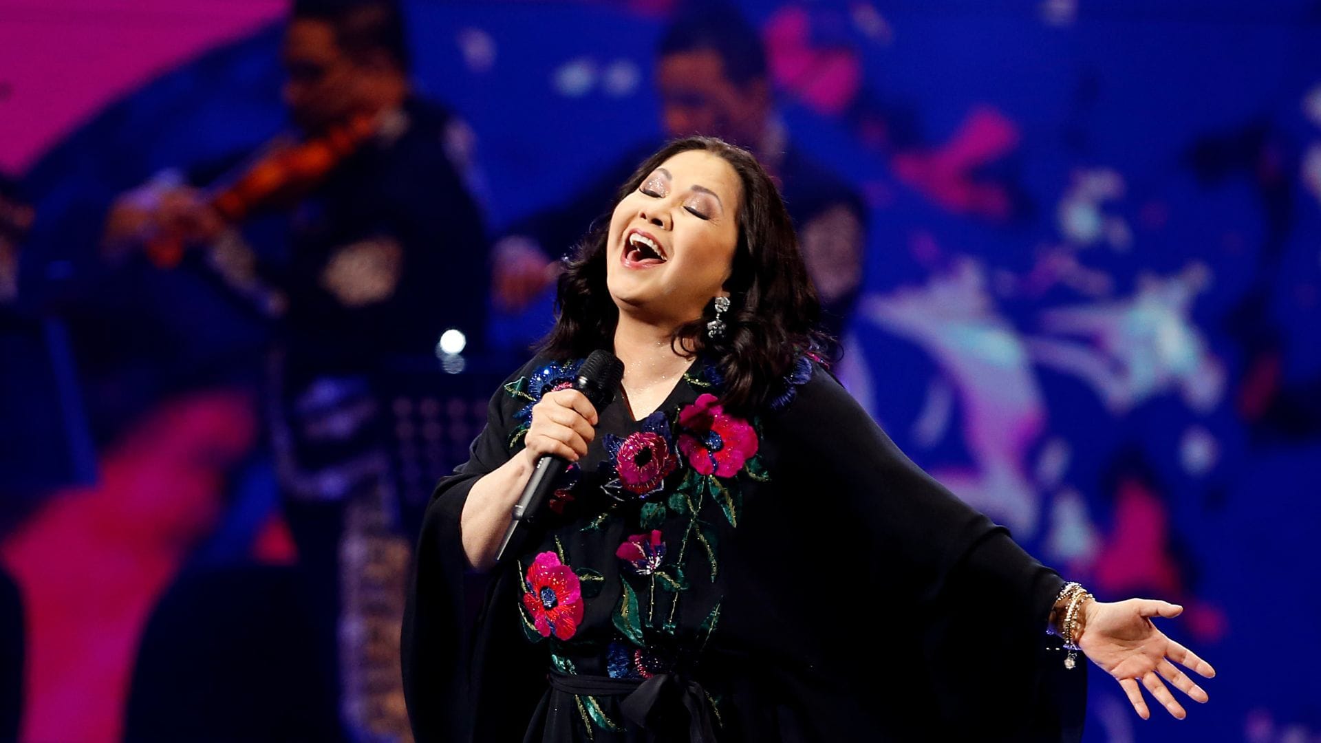 ¿Será el último adiós?: Ana Gabriel anuncia retiro de los escenarios tras 48 años de carrera musical