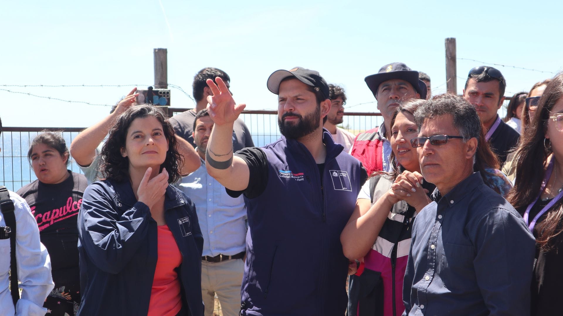 Cadem: Un 47% se muestra a favor de la gestión del Gobierno ante incendios