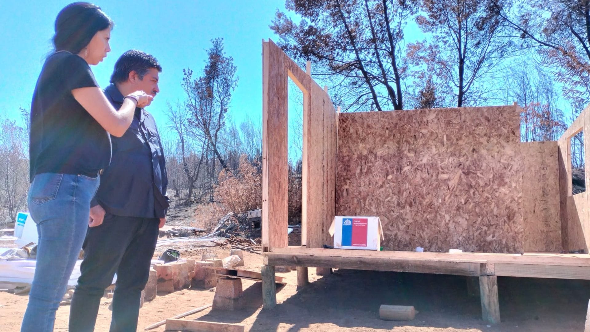 Construyen la primera vivienda de emergencia por incendios forestales en Mulchén