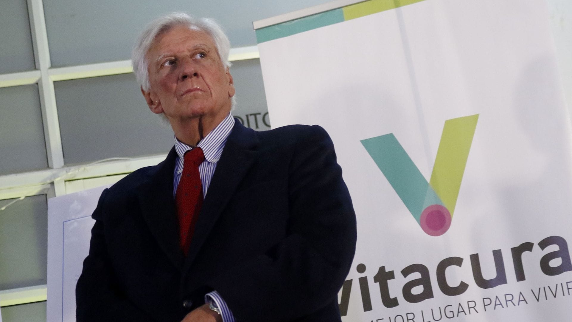 Exalcalde Raúl Torrealba llegó a declarar al Centro de Justicia por corrupción en Vitacura