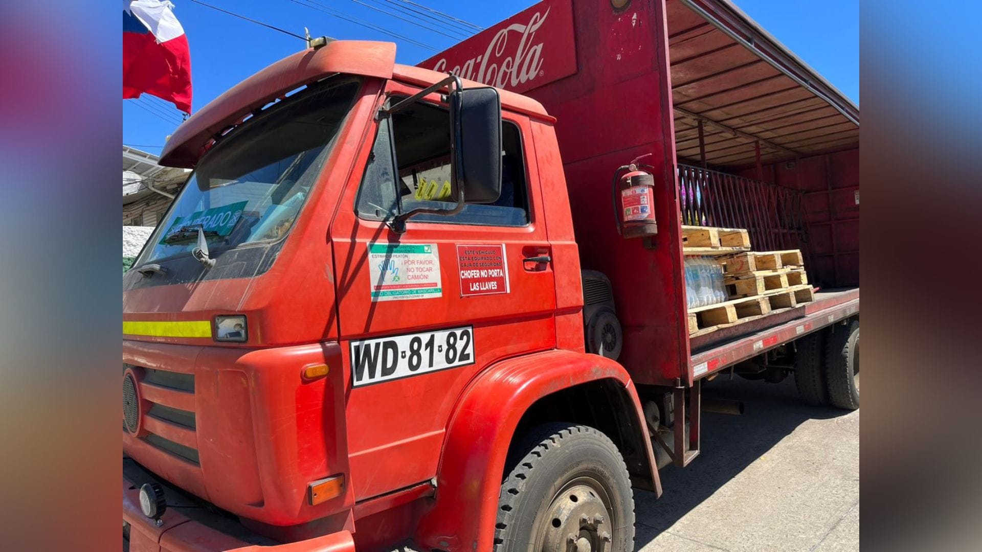Encapuchados roban camión repartidor de bebidas y licores en Tirúa
