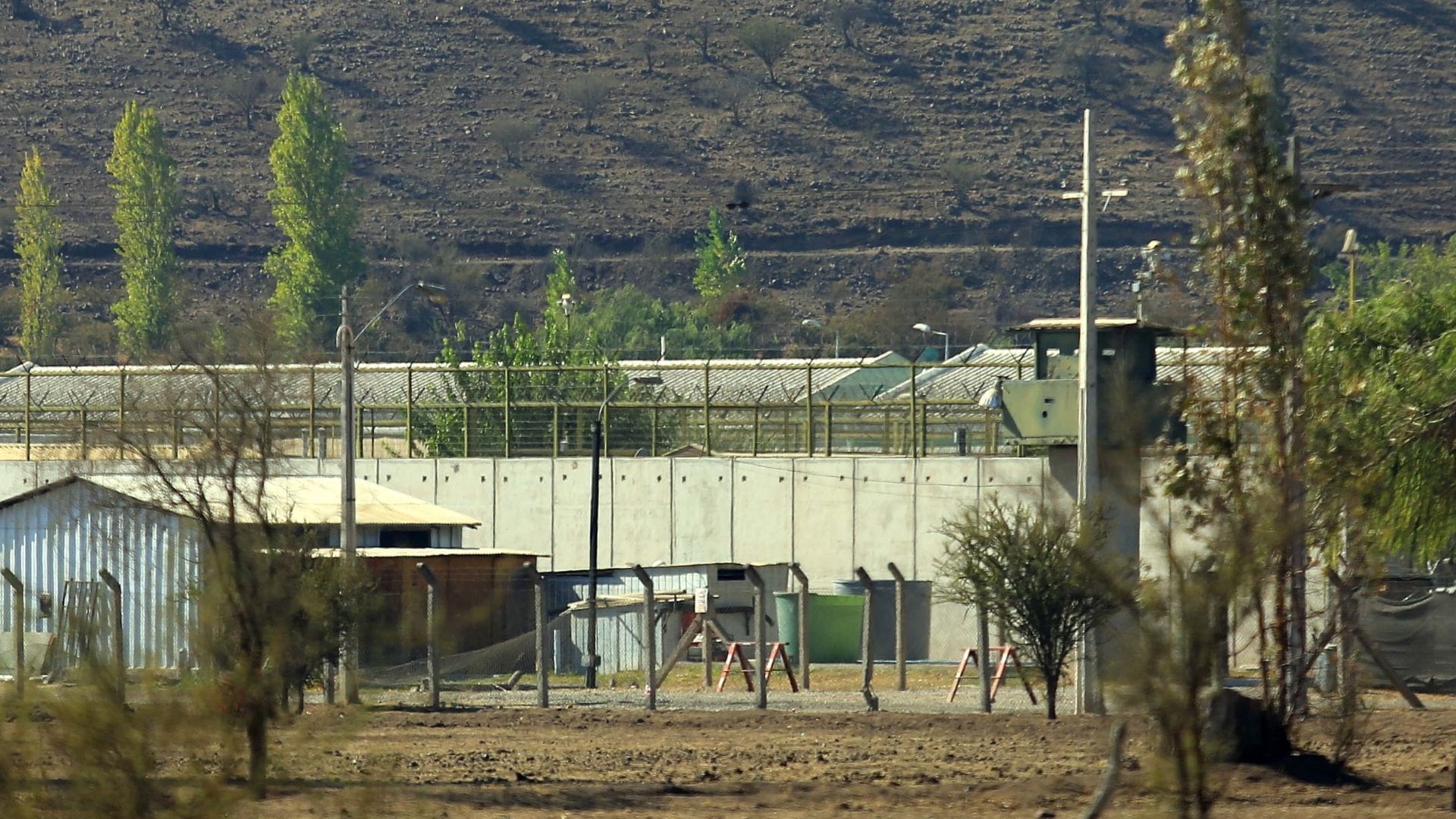 Gobierno de Boric anunciaría cierre de penal Punta Peuco a 50 años del golpe militar