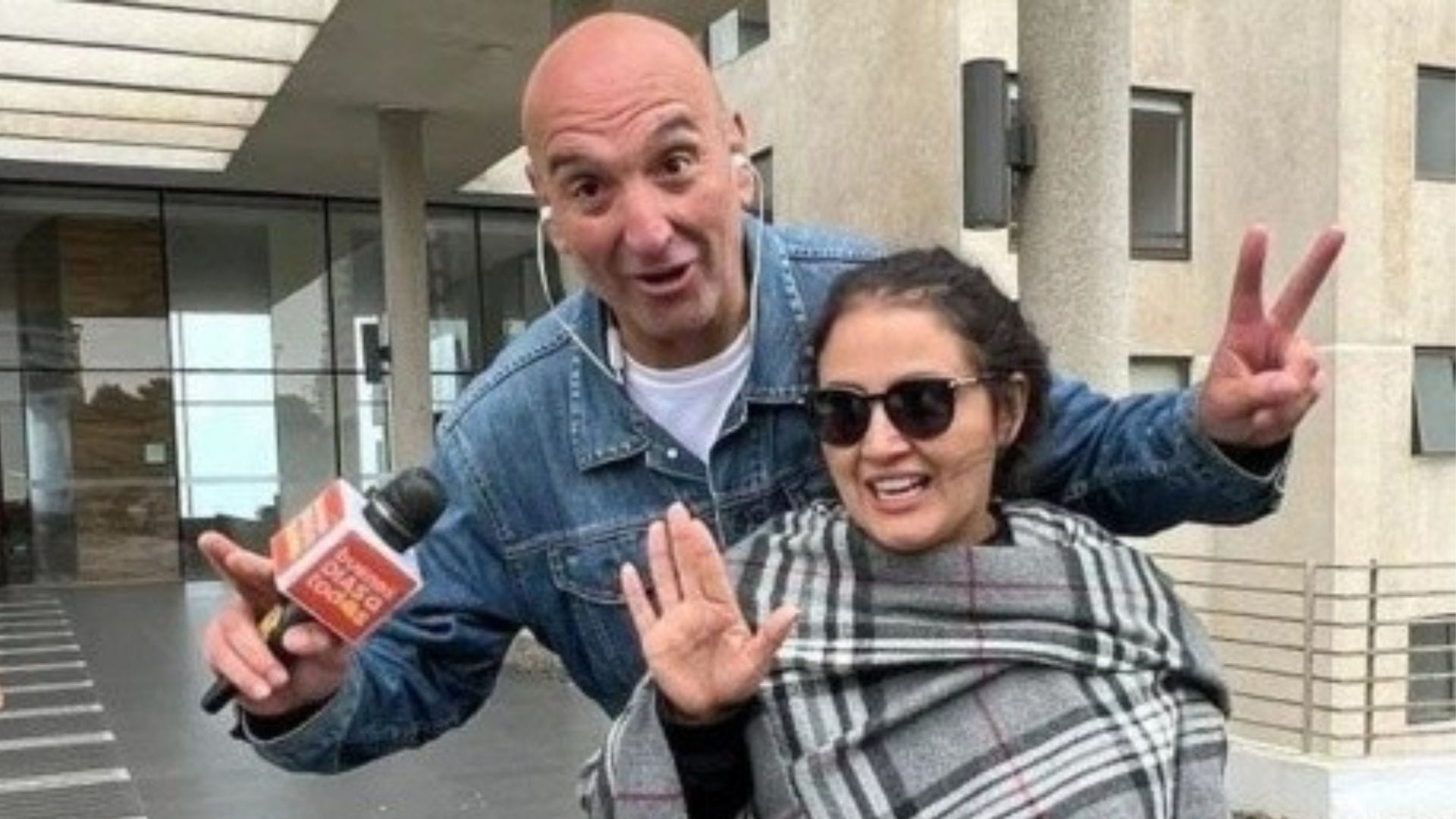 “Fueron rascas”: Kiwi en contra de TVN tras despido por beso no consentido a Pamela Leiva