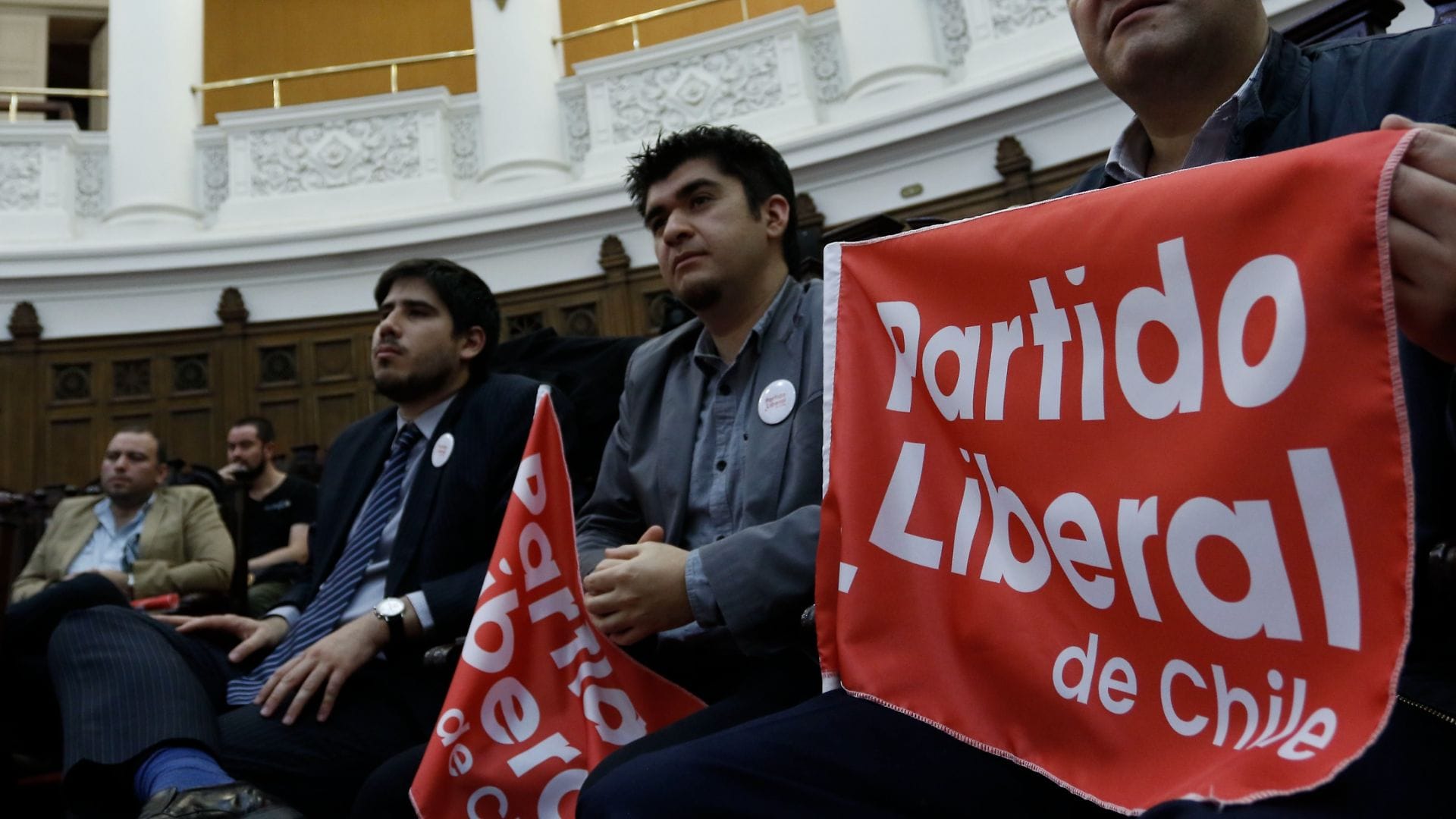 Quiebre en el Socialismo Democrático: Partido Liberal decide pactar con Apruebo Dignidad para elección de constituyentes