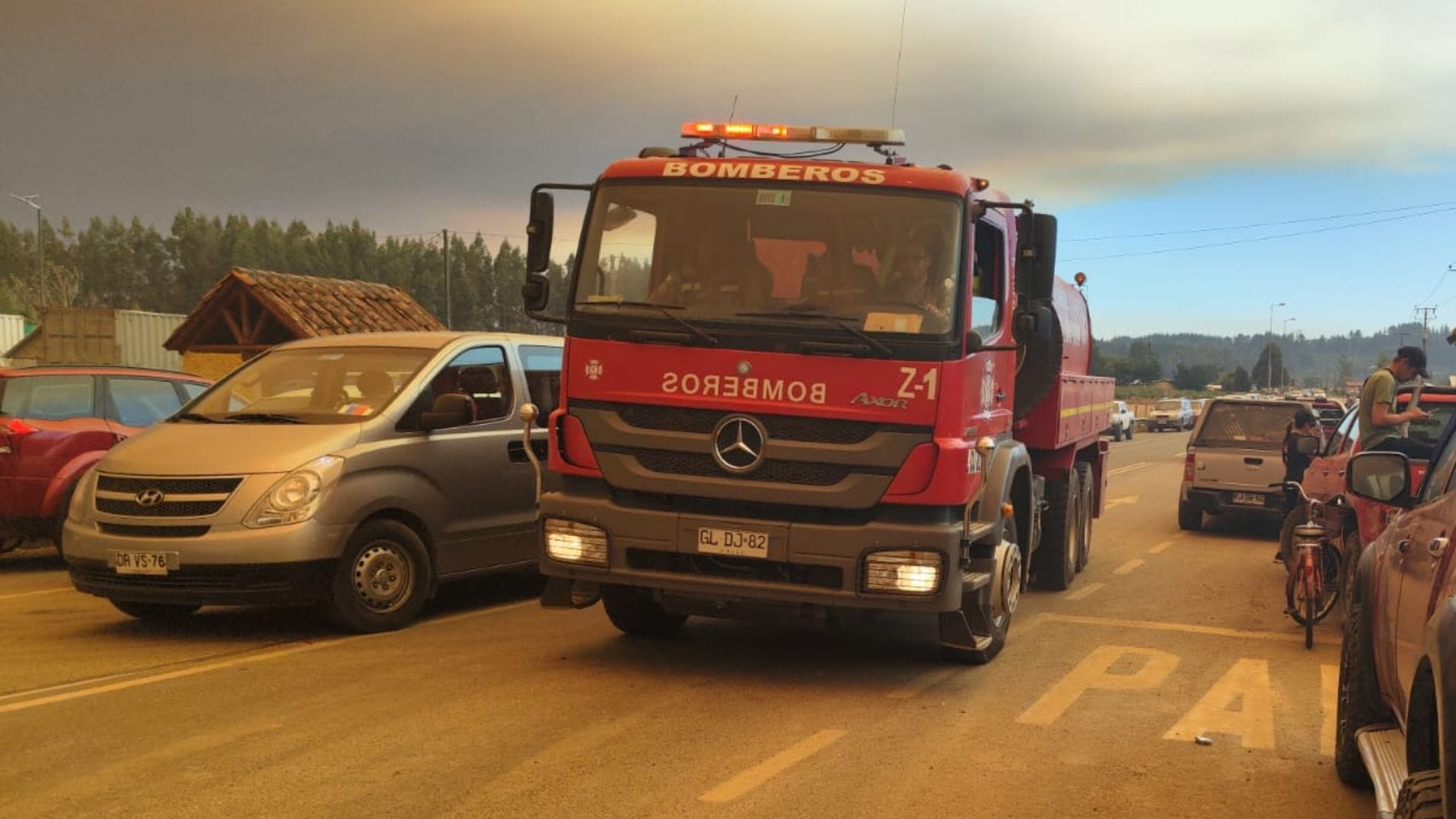Bomberos del Gran Concepción inician campaña de recaudación por incendios forestales que afectan al Biobío