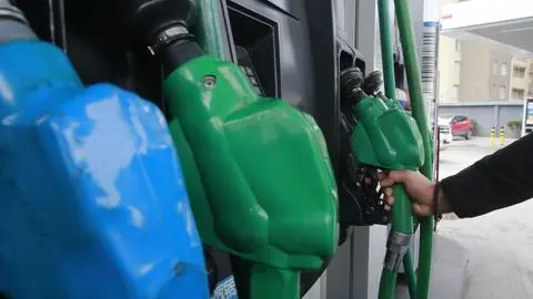 Precios de las bencinas registrarán fuerte alza a partir de este jueves 5 de marzo