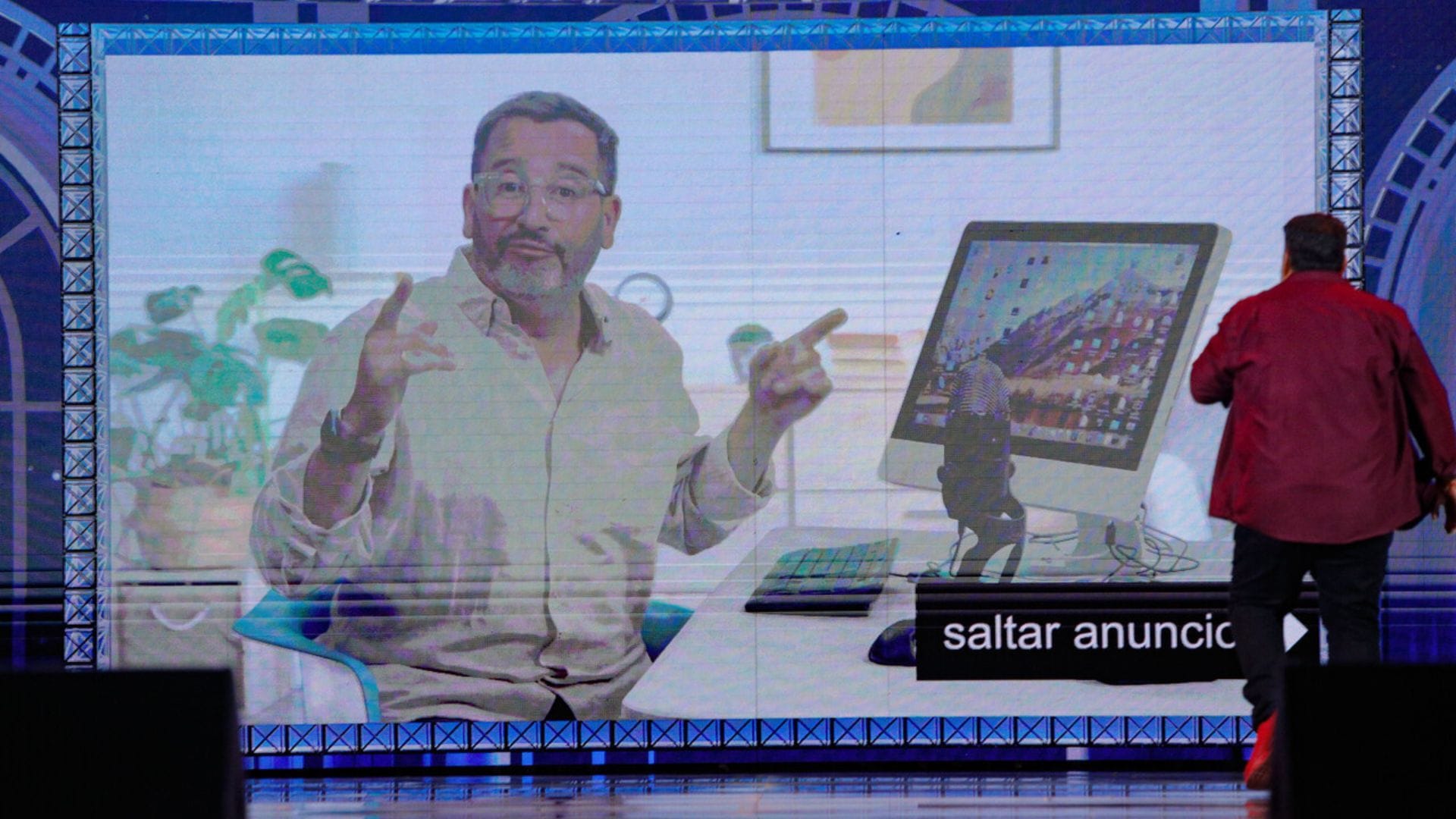 “Saltar anuncio”: Eduardo Fuentes irrumpió en la rutina de Rodrigo Villegas