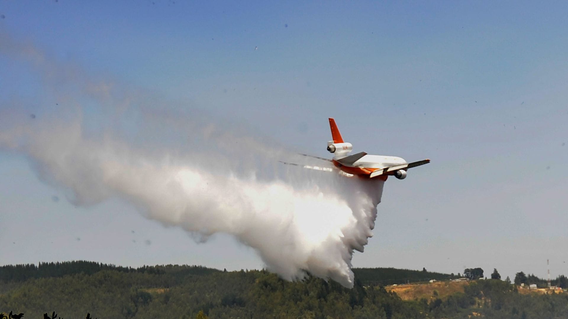 Ten Tanker fuera de combate: Aeronave presentó falla técnica tras combatir incendios forestales en Biobío