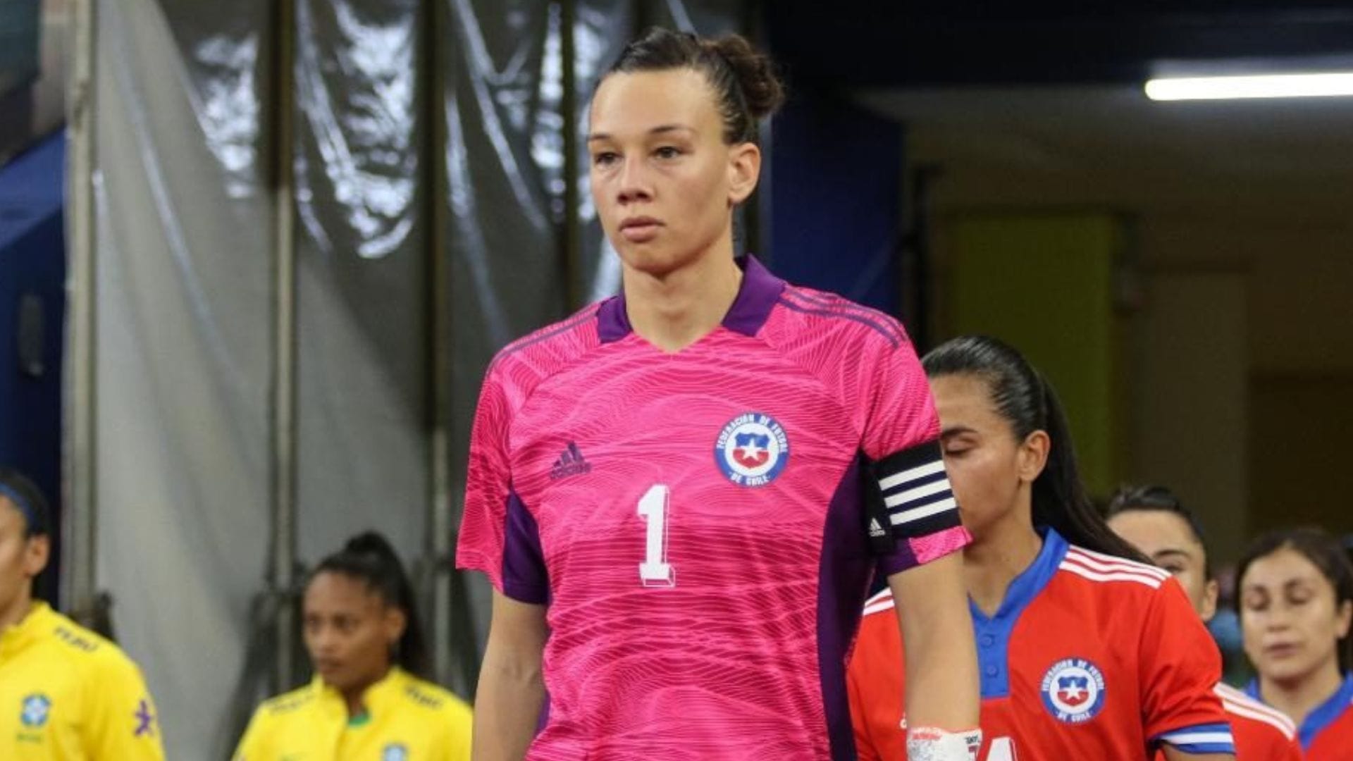 Tiane Endler deja el trono: Mary Earps le ganó el premio The Best a mejor arquera del mundo