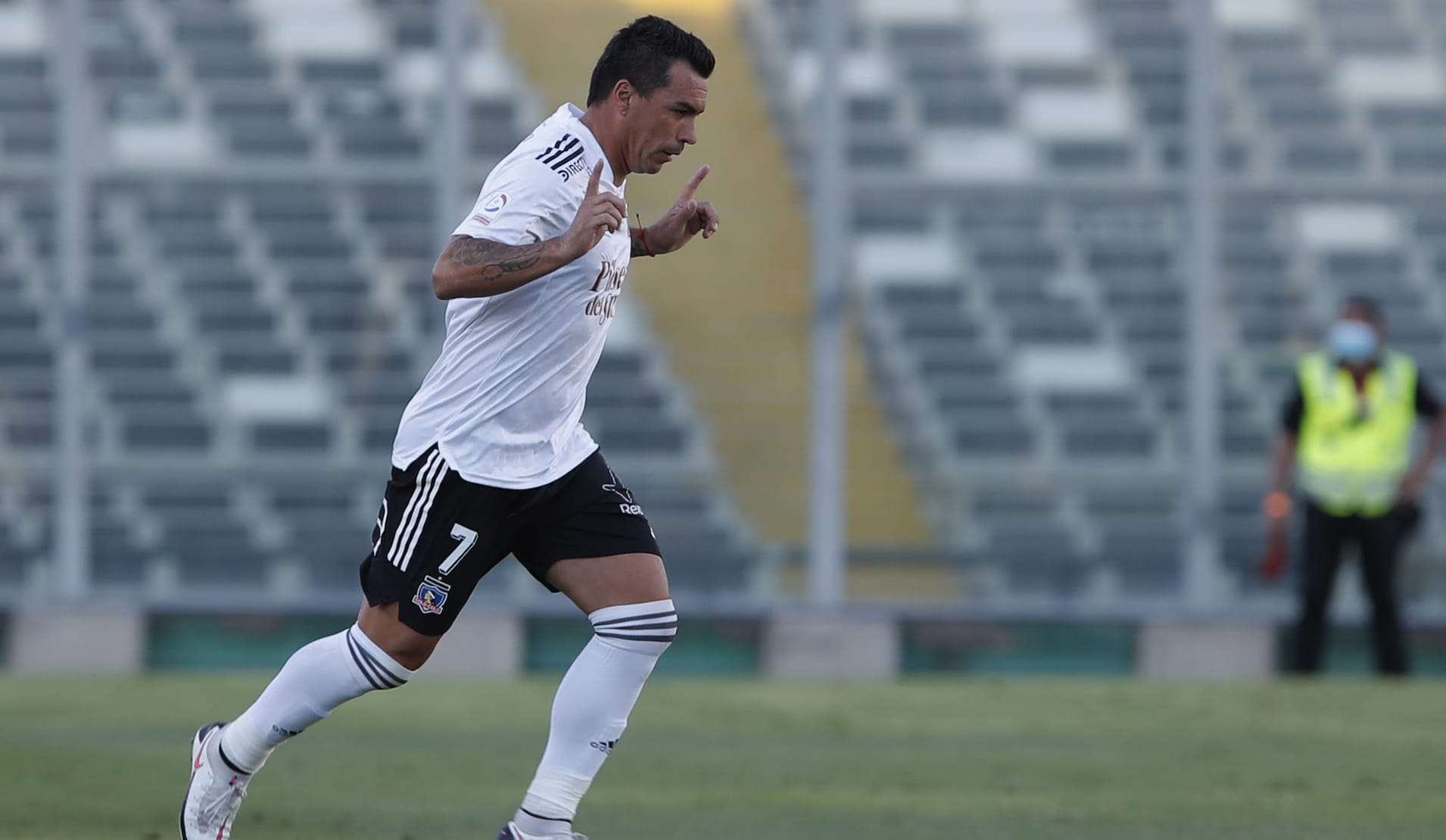 Colo Colo prepara la artillería para la despedida de Esteban Paredes y para la Copa Libertadores