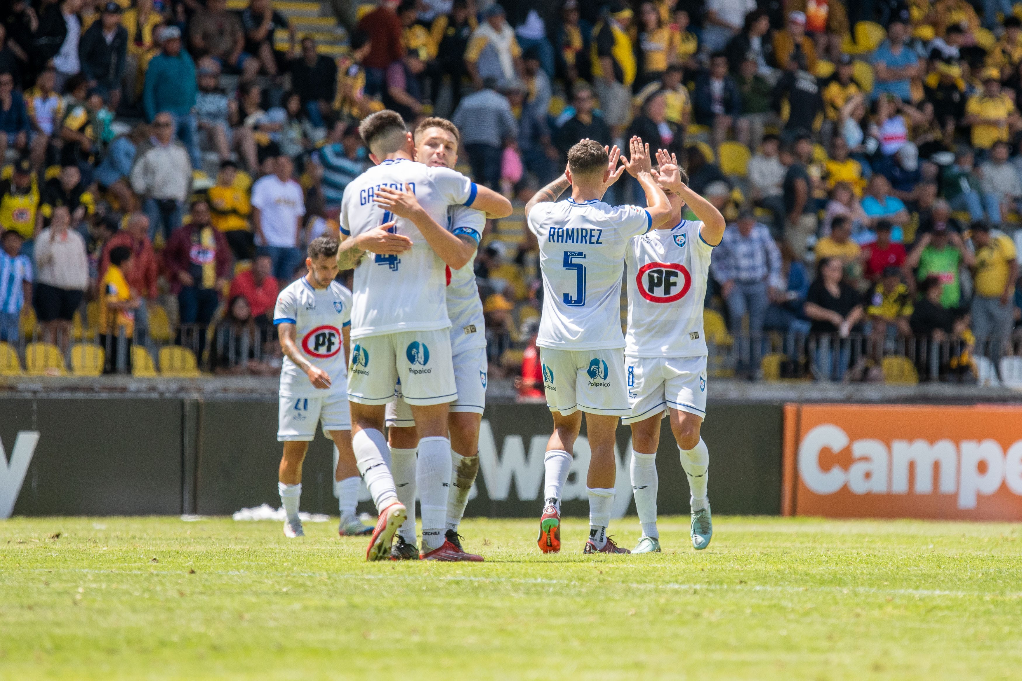 Huachipato prepara la acotada agenda de partidos en el fútbol chileno