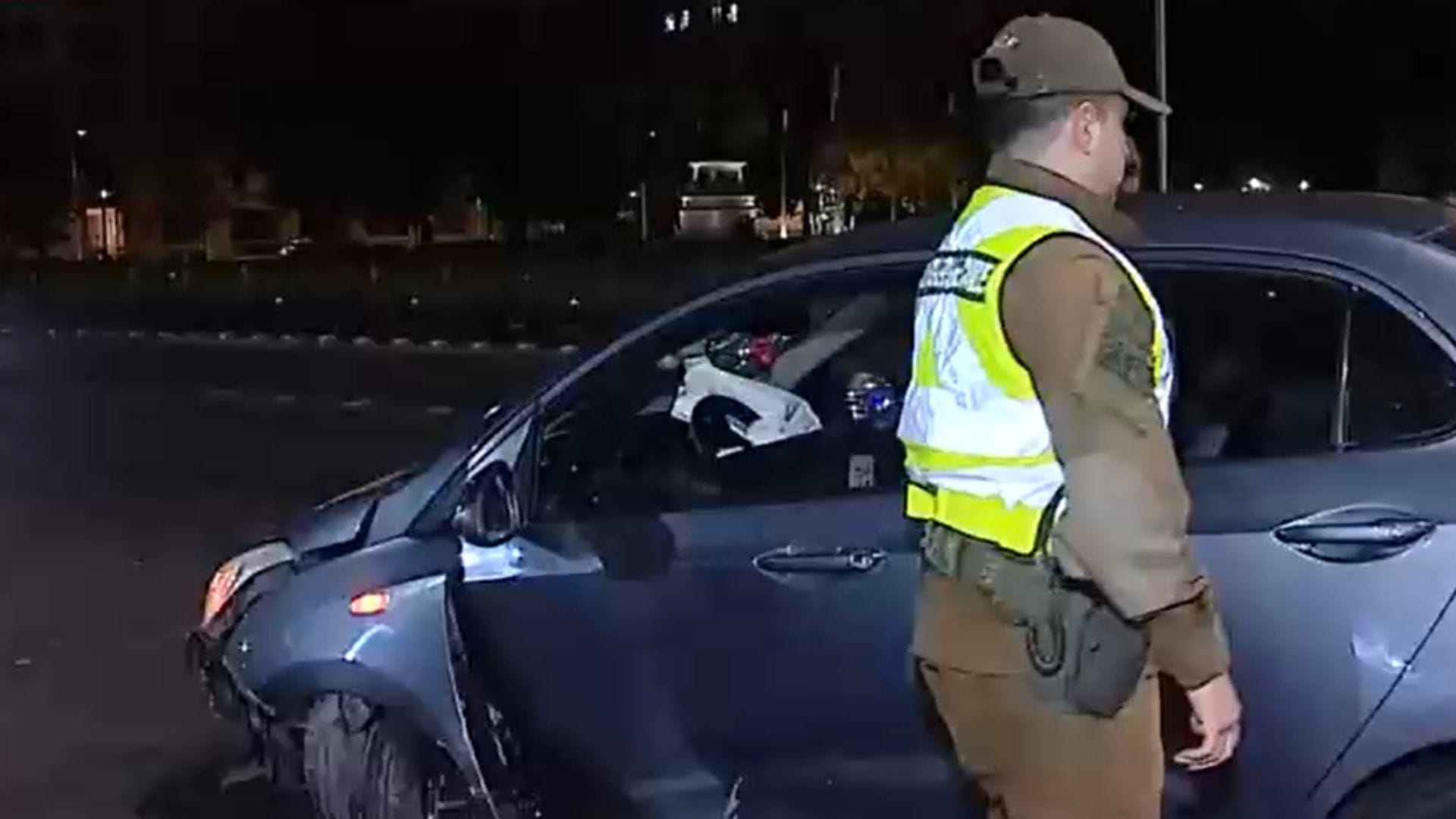 Auto colisionó frente a La Moneda: Conductor habría chocado ebrio