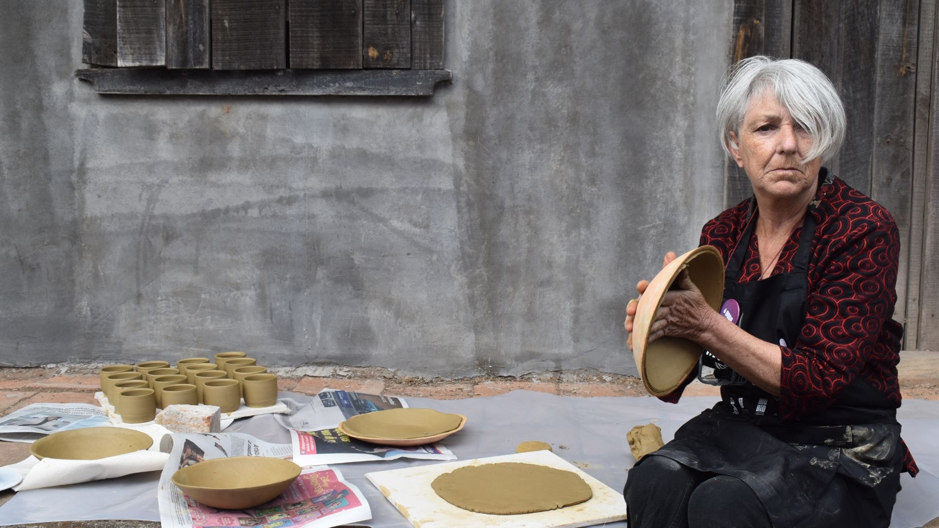 Lota: Con fabricación de cerámica y conversatorio se conmemoró el Día de la Mujer