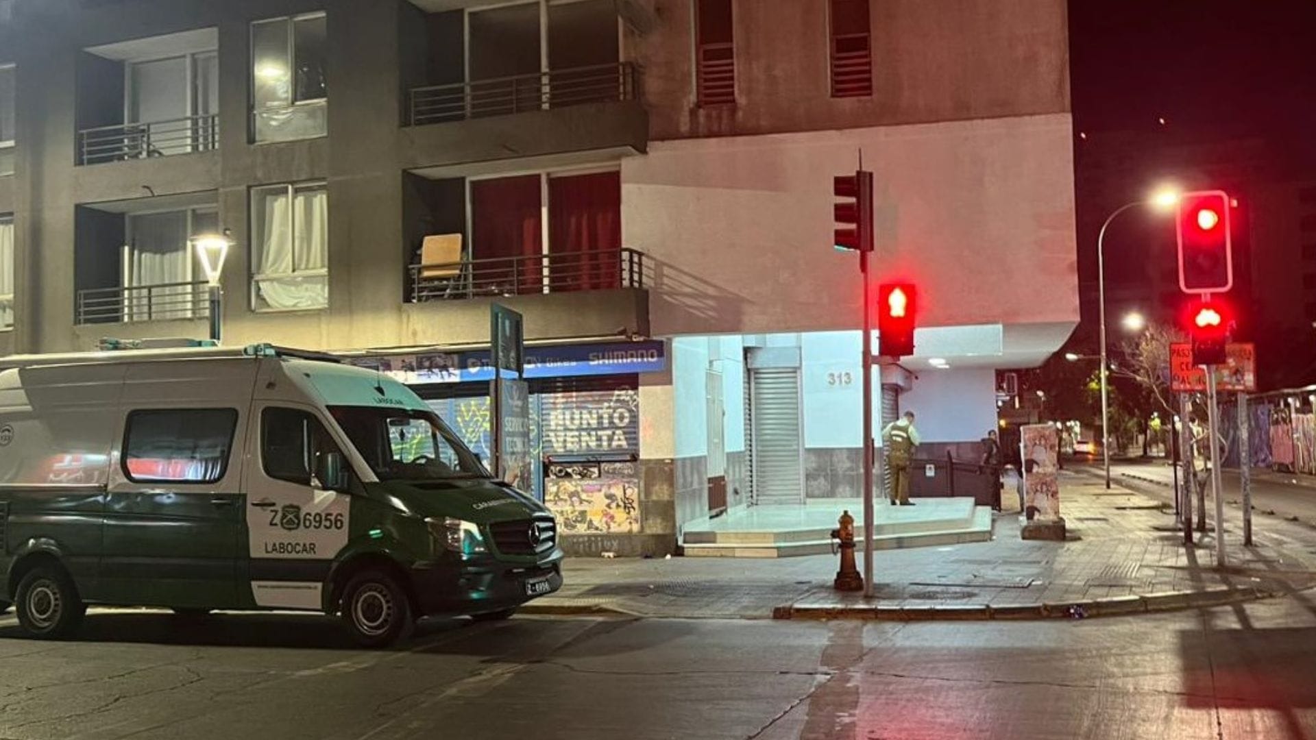 Entraron con llaves del departamento: Hombre fue maniatado, encerrado en el baño y asesinado a balazos en Santiago
