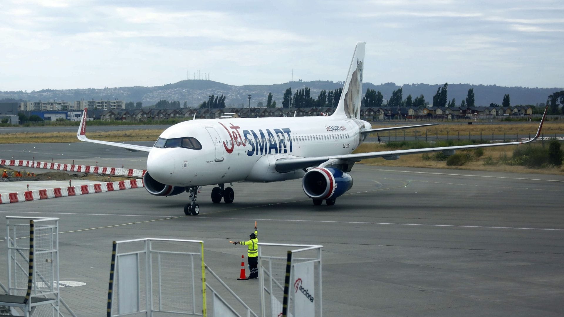 Avión que despegó en Concepción debió aterrizar de emergencia en el Aeropuerto de Santiago
