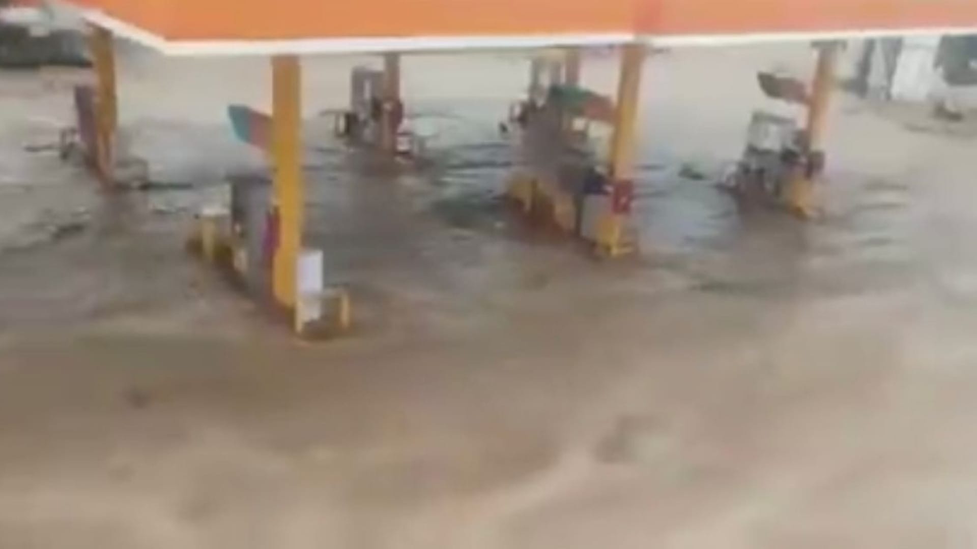 Paso del ciclón Yaku deja 59 muertos y miles de damnificados en Perú