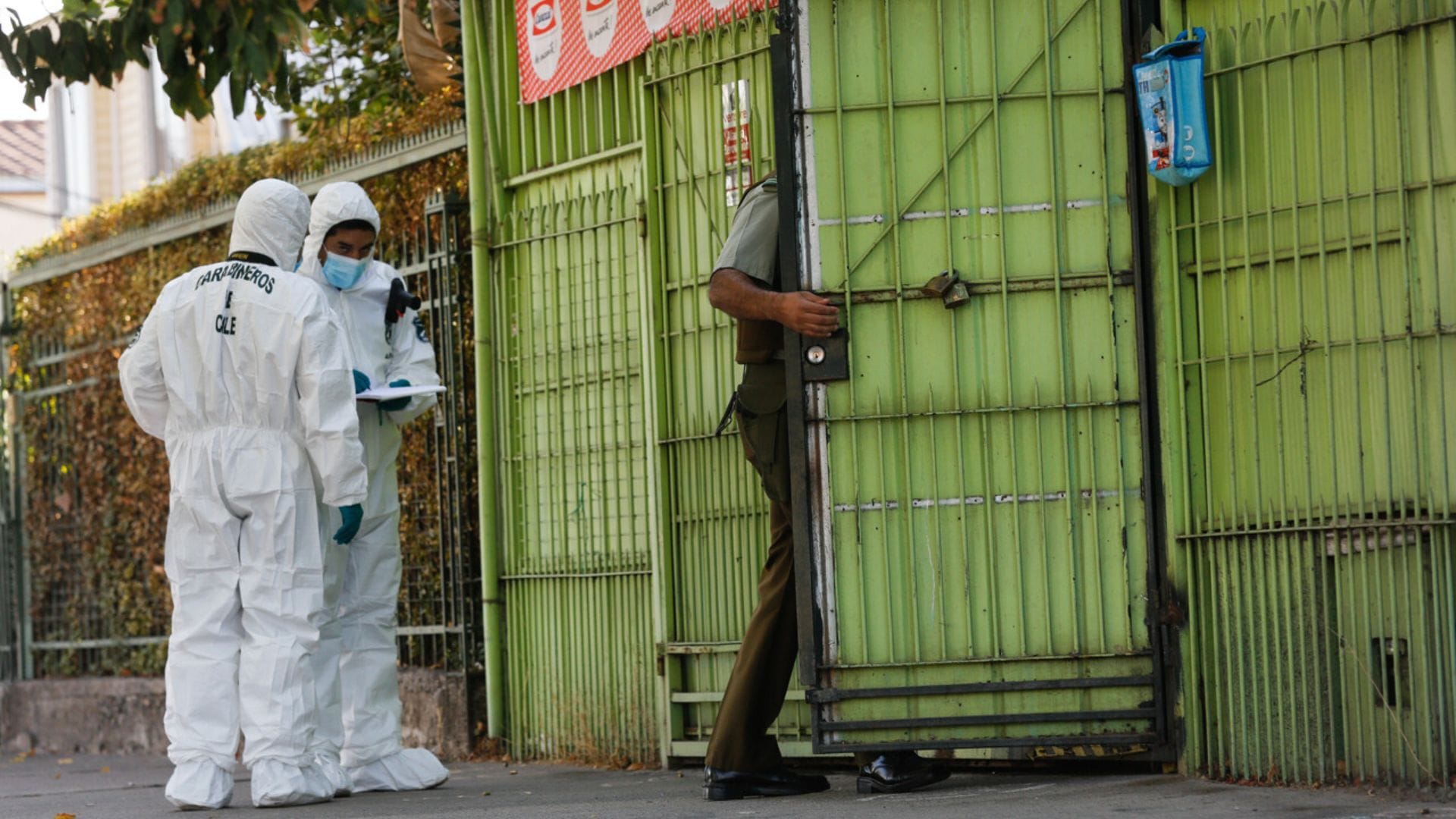 Dueño de botillería frustró el robo de su vehículo a balazos en Ñuñoa