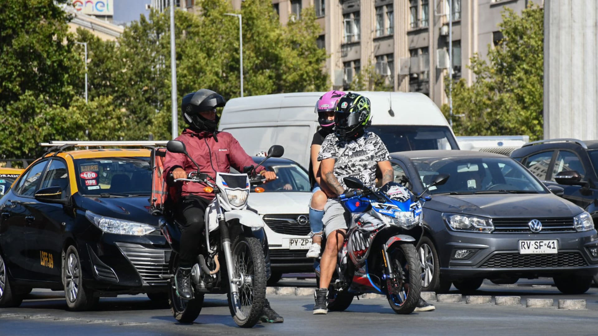 Multas e incluso sacar el vehículo de las calles: ¿Qué pasa sino se paga el permiso de circulación?