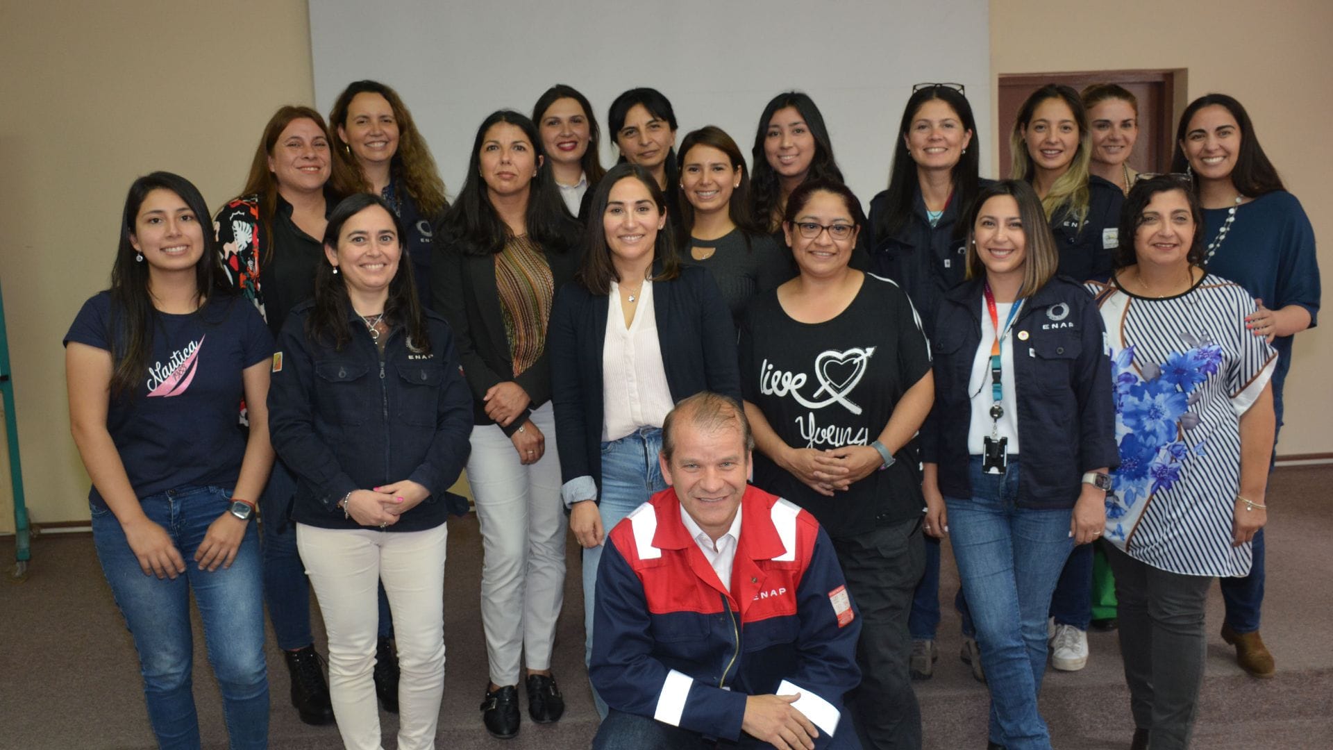 Enap Hualpén: Ocho mujeres se harán cargo de puestos históricamente ocupados por hombres