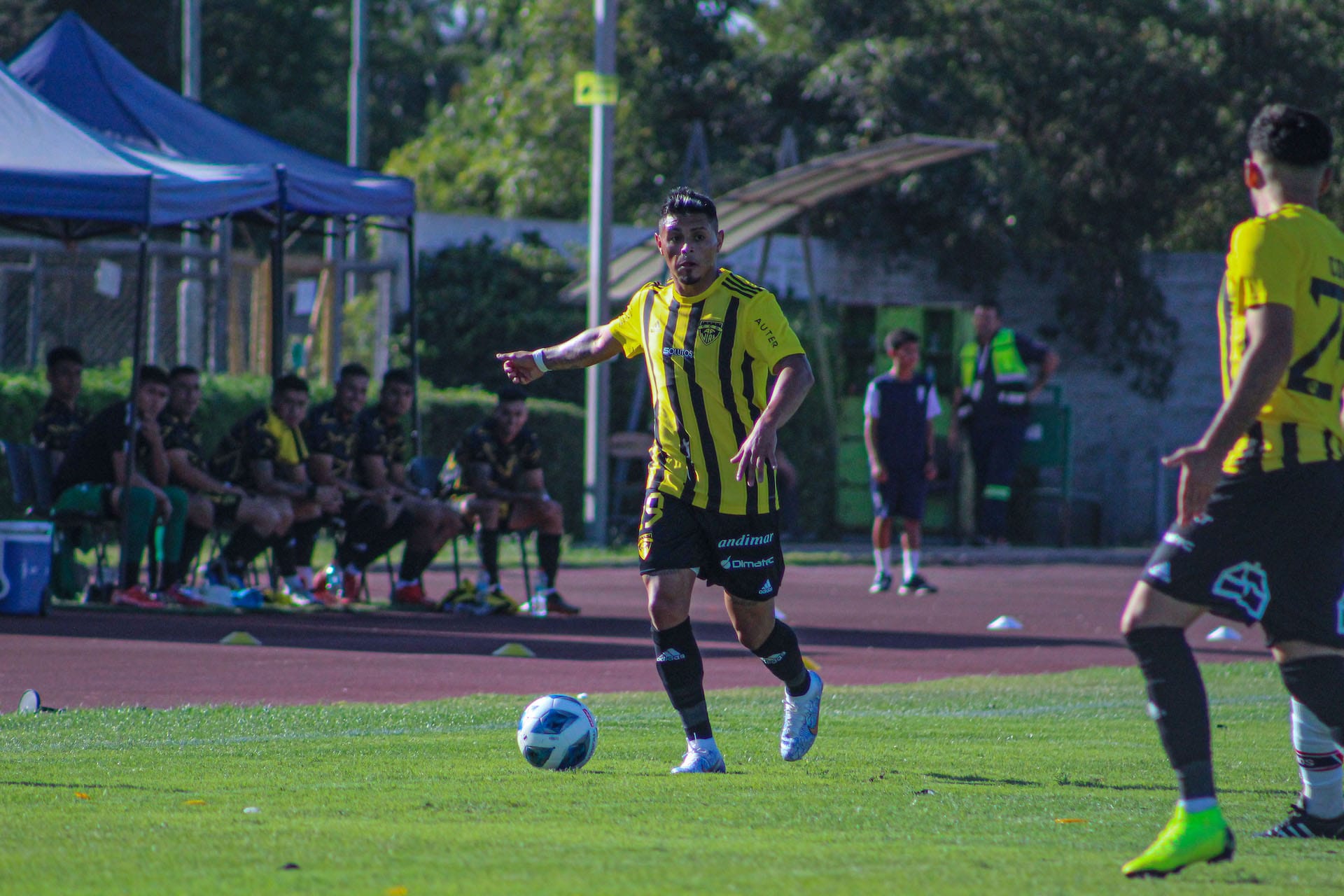 Fernández Vial busca dar vuelta la hoja y se concentra en Deportes Linares