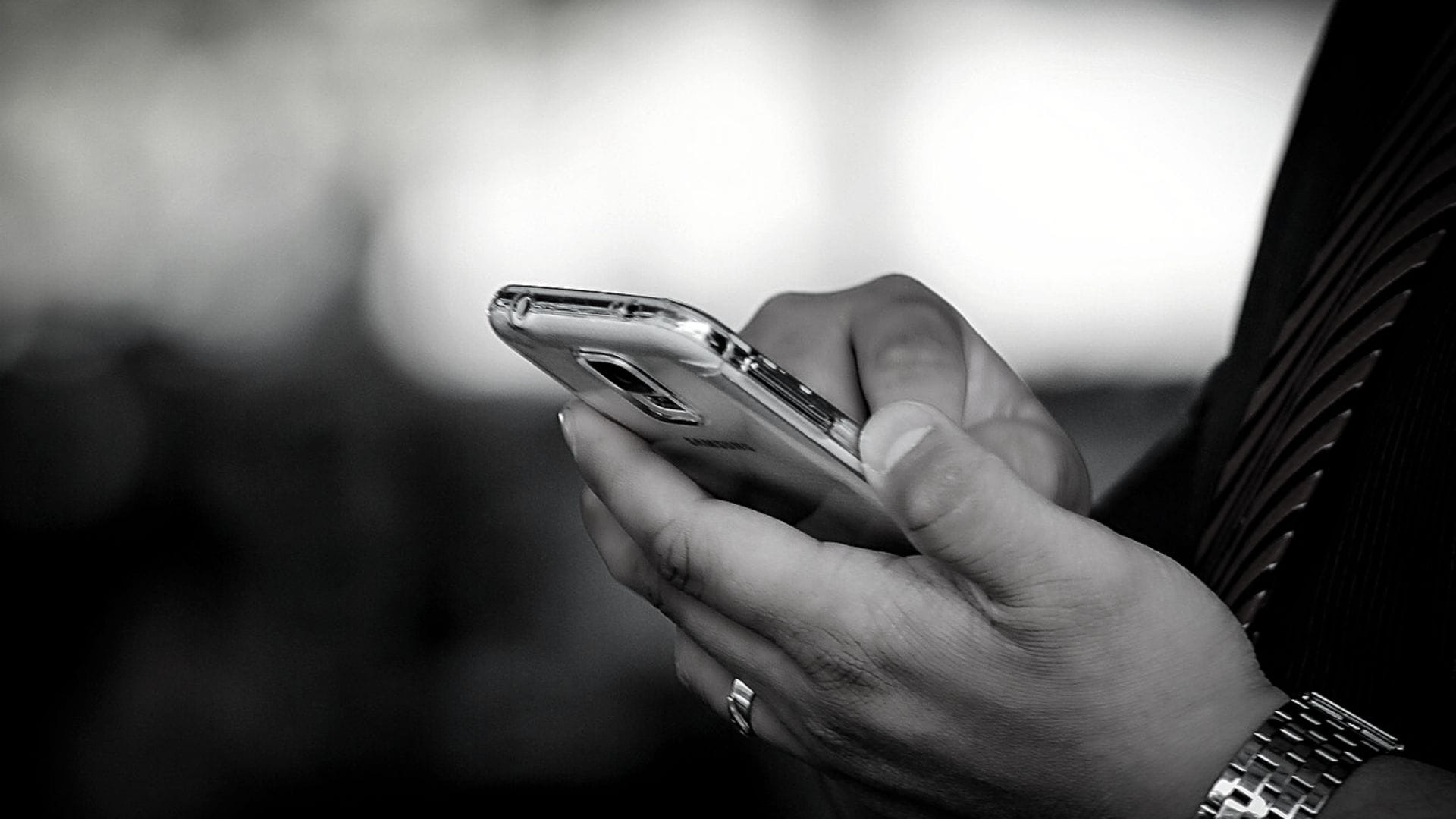Sujeto se resistió al robo de su celular y fue baleado en la cabeza
