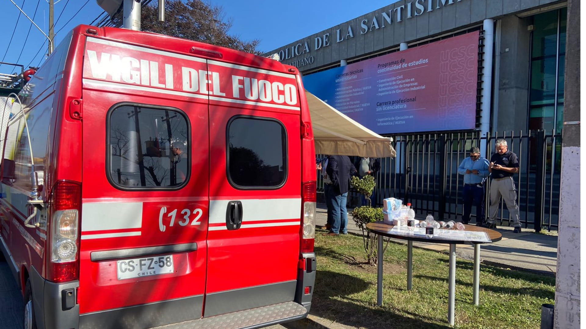 Fuga de gas obligó a evacuar a 300 personas en el Instituto de la UCSC en Talcahuano